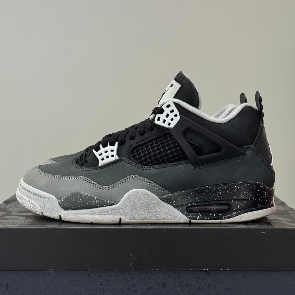 Air Jordan 4 Retro Fear (43) - Usado
