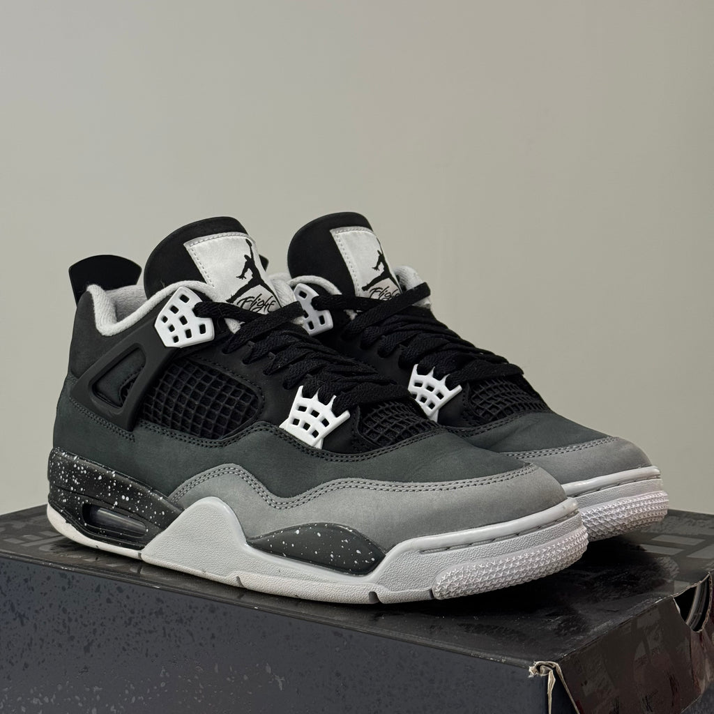 Air Jordan 4 Retro Fear (43) - Usado