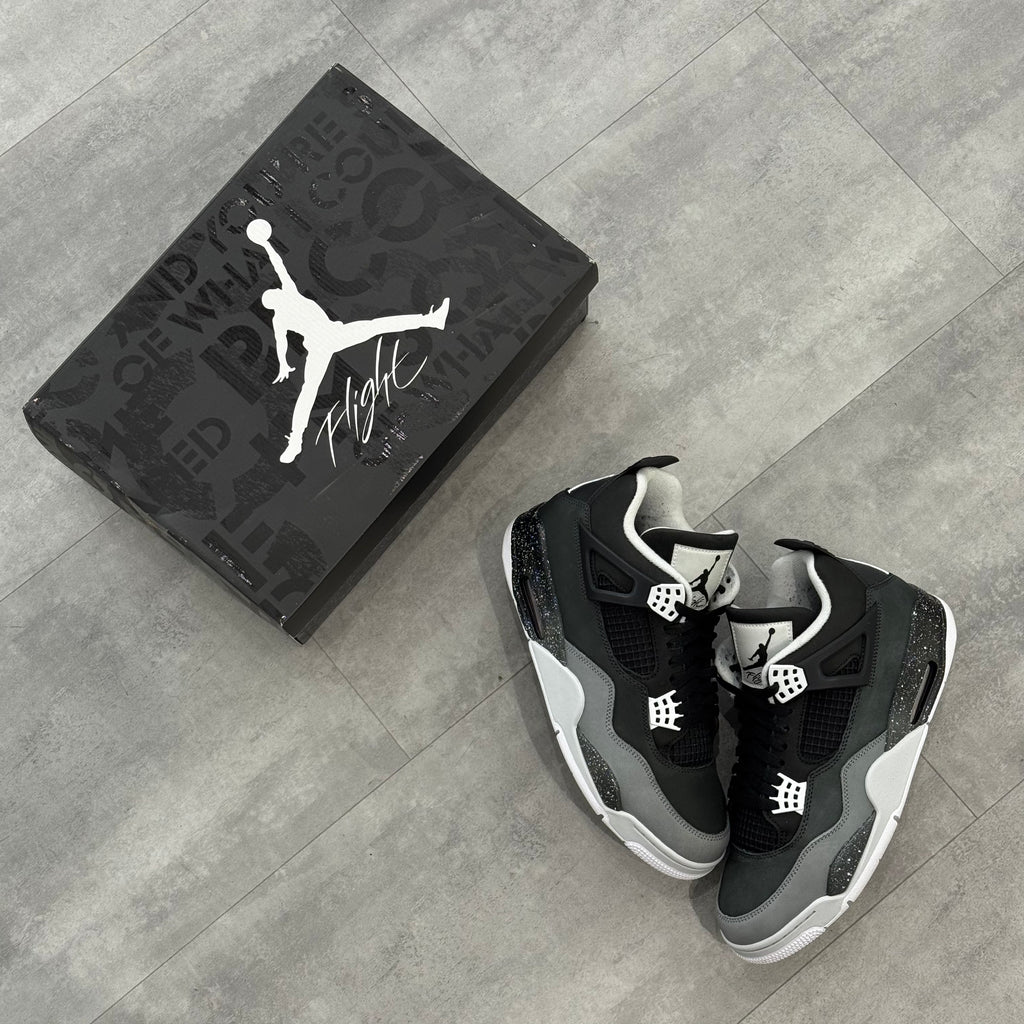 Air Jordan 4 Retro Fear (44.5) - Usado