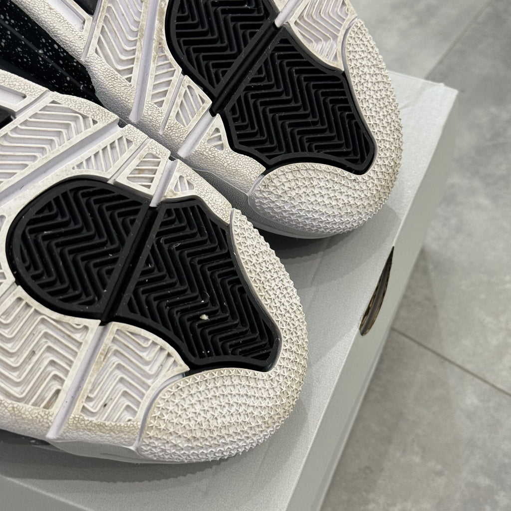 Air Jordan 4 Retro Fear (45.5) - Usado 11