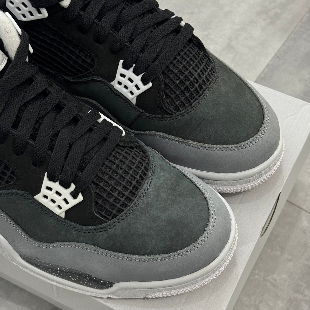 Air Jordan 4 Retro Fear (45.5) - Usado