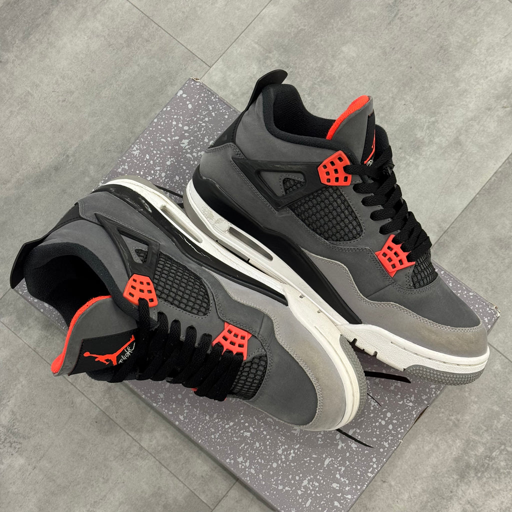 Air Jordan 4 Retro Infrared (43) - Usado