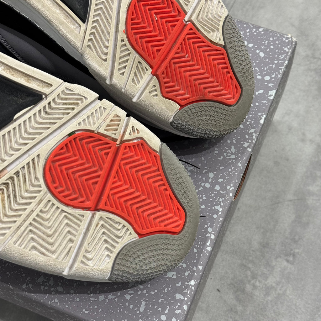 Air Jordan 4 Retro Infrared (45) - Usado | Sneakers Usados na CollectKicks 