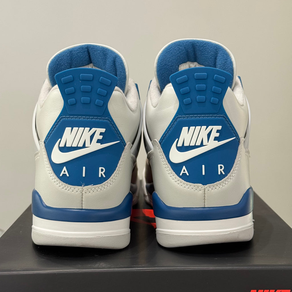 Air Jordan 4 Retro Military Blue (41) - Usado