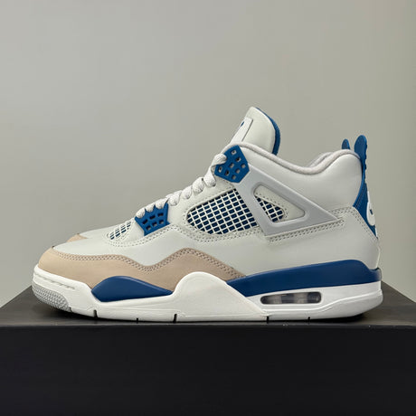 Air Jordan 4 Retro Military Blue (41) - Usado  – sneaker autêntico da CollectKicks