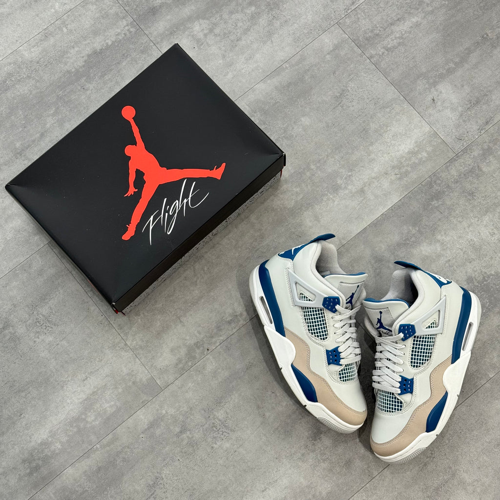 Air Jordan 4 Retro Military Blue (42.5) - Usado