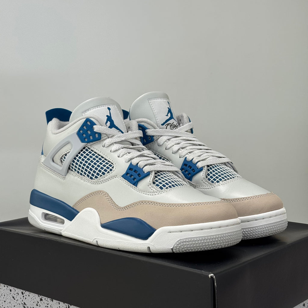 Air Jordan 4 Retro Military Blue (42.5) - Usado