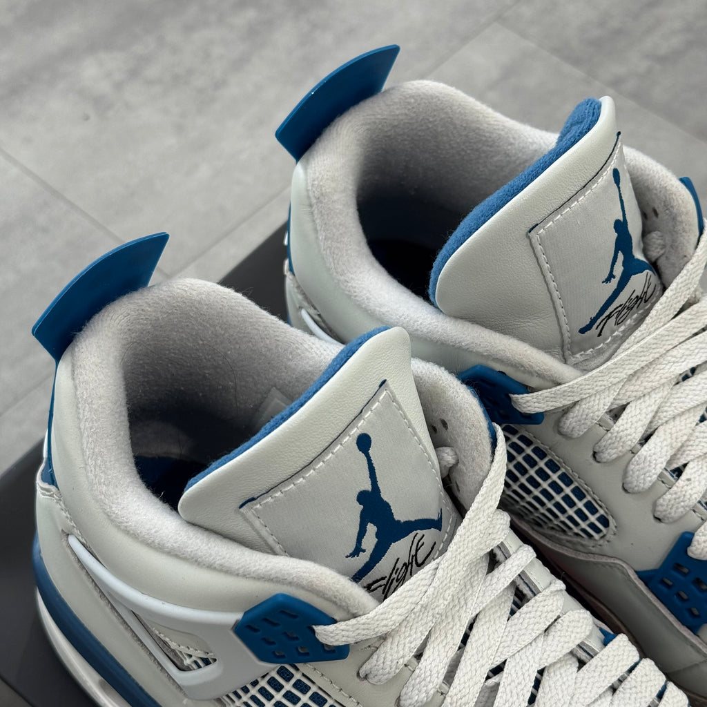 Air Jordan 4 Retro Military Blue (42.5) - Usado