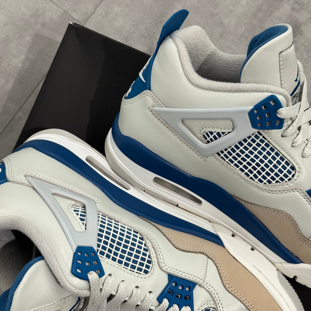 Air Jordan 4 Retro Military Blue (42) - Usado