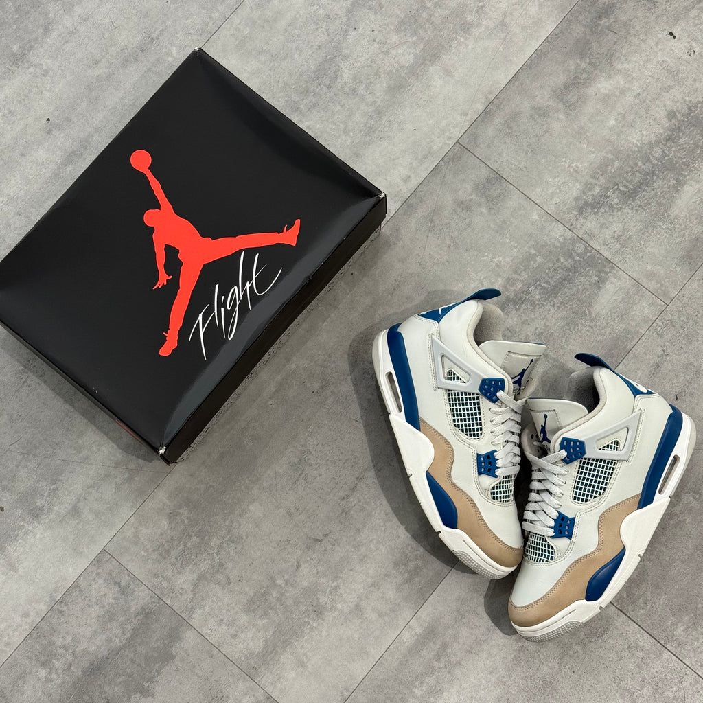 Air Jordan 4 Retro Military Blue (43) - Usado 