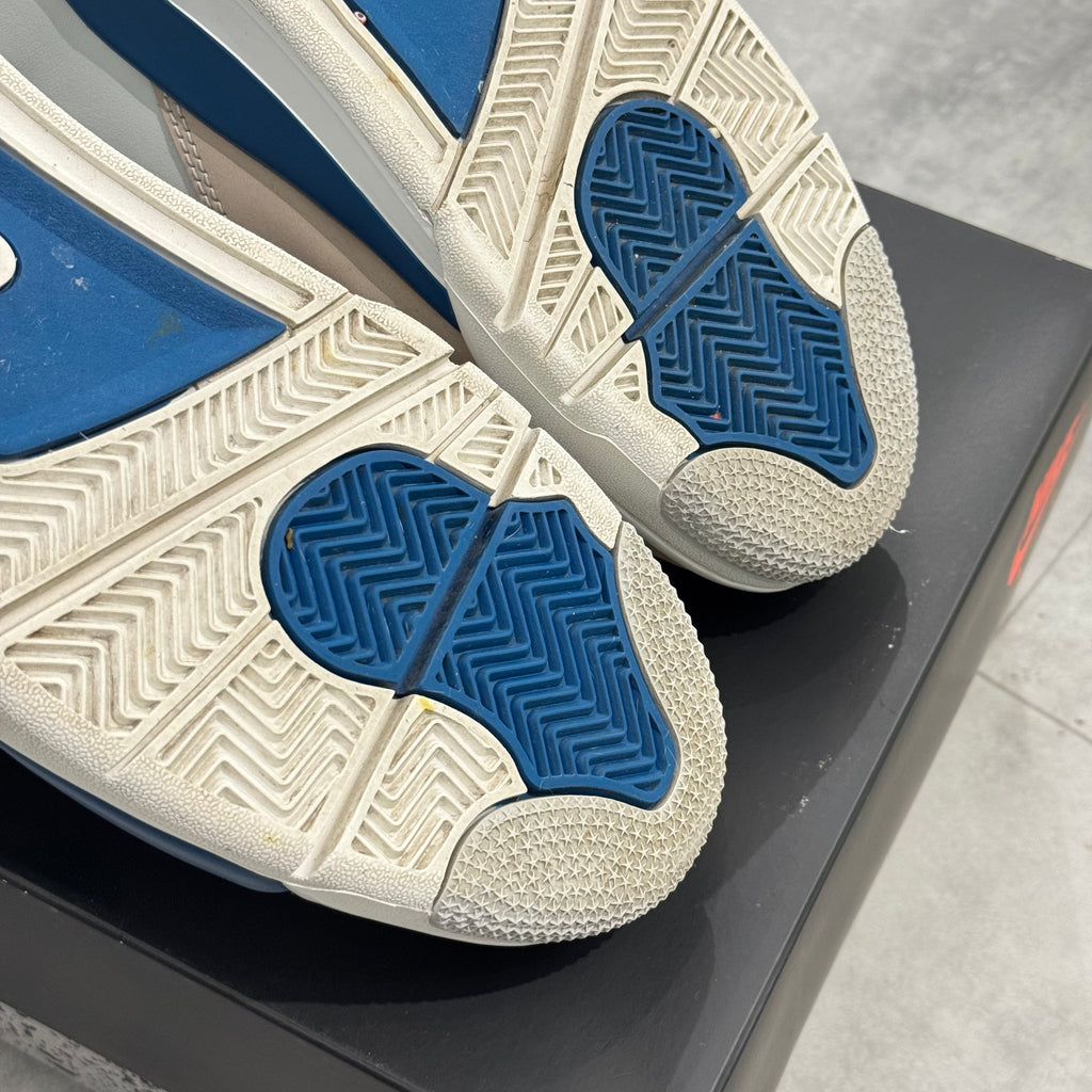Air Jordan 4 Retro Military Blue (44.5) - Usado