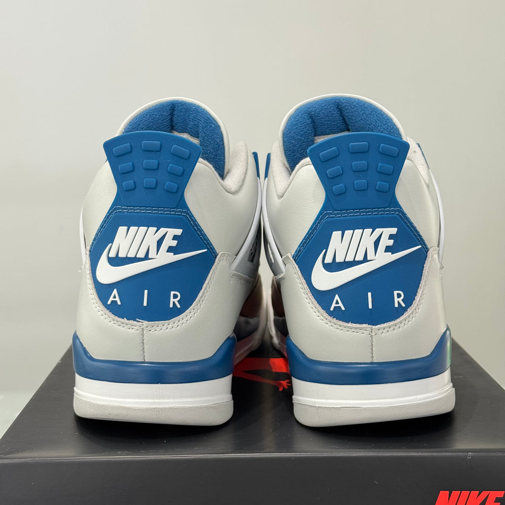 Air Jordan 4 Retro Military Blue (44.5) - Usado