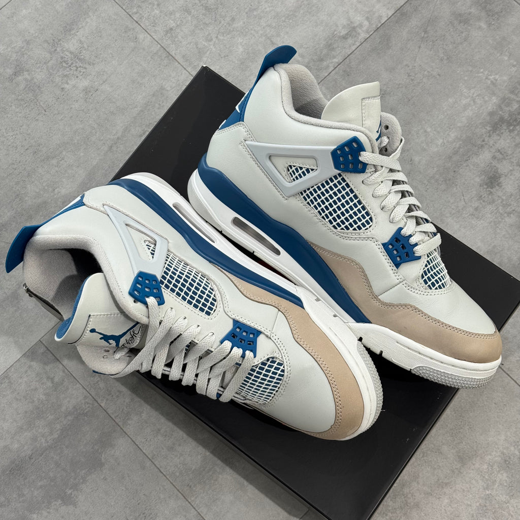 Air Jordan 4 Retro Military Blue (44.5) - Usado