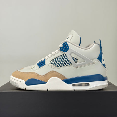 Air Jordan 4 Retro Military Blue (44) - Usado FV5029-141 – sneaker autêntico da CollectKicks