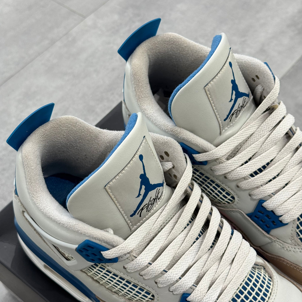 Air Jordan 4 Retro Military Blue (44) - Usado