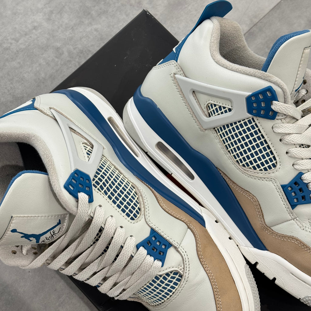 Air Jordan 4 Retro Military Blue (44) - Usado