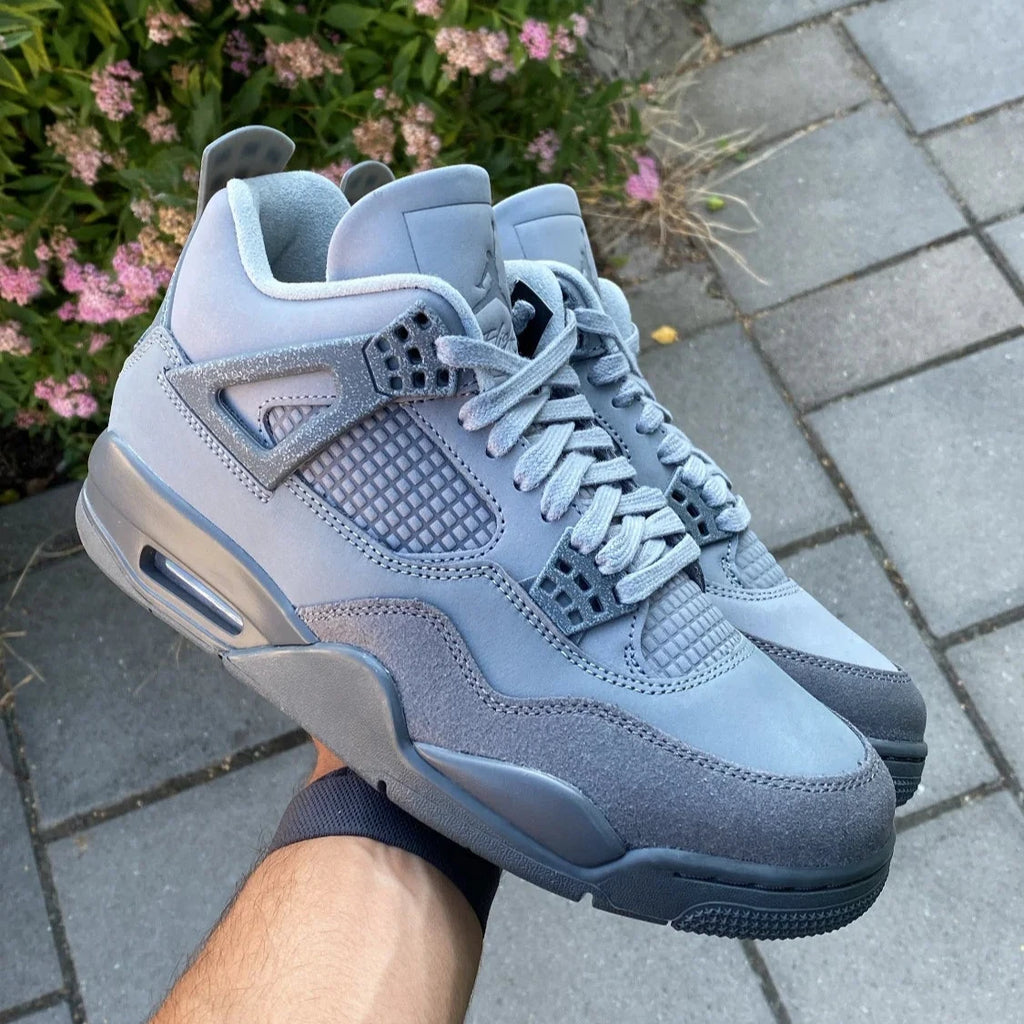 Air Jordan 4 Retro SE Paris Olympics Wet Cement on feet