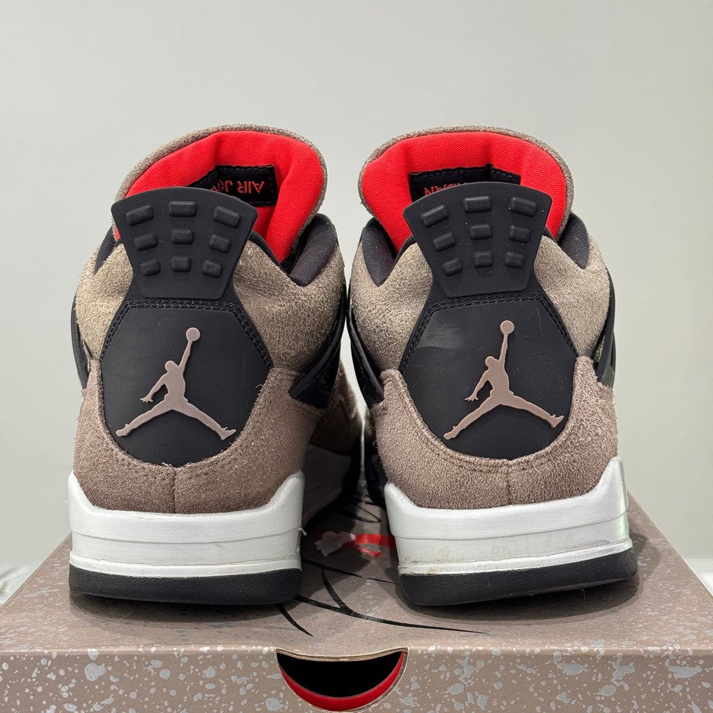 Air Jordan 4 Retro Taupe Haze (42.5) - Usado