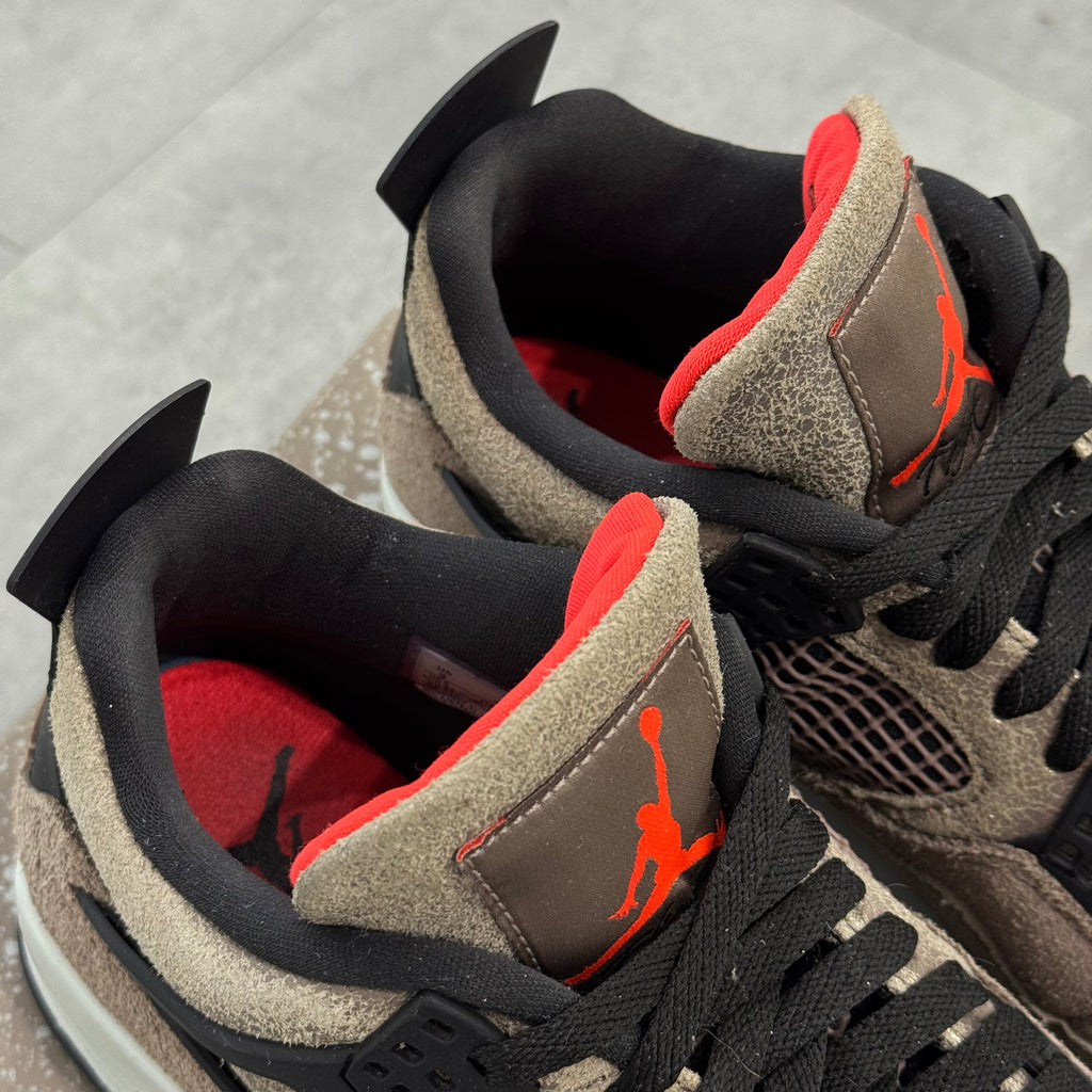 Air Jordan 4 Retro Taupe Haze (42.5) - Usado