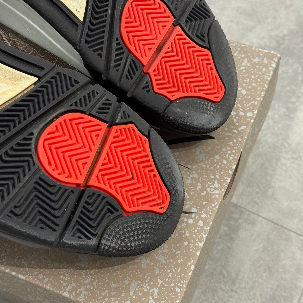 Air Jordan 4 Retro Taupe Haze (42.5) - Usado