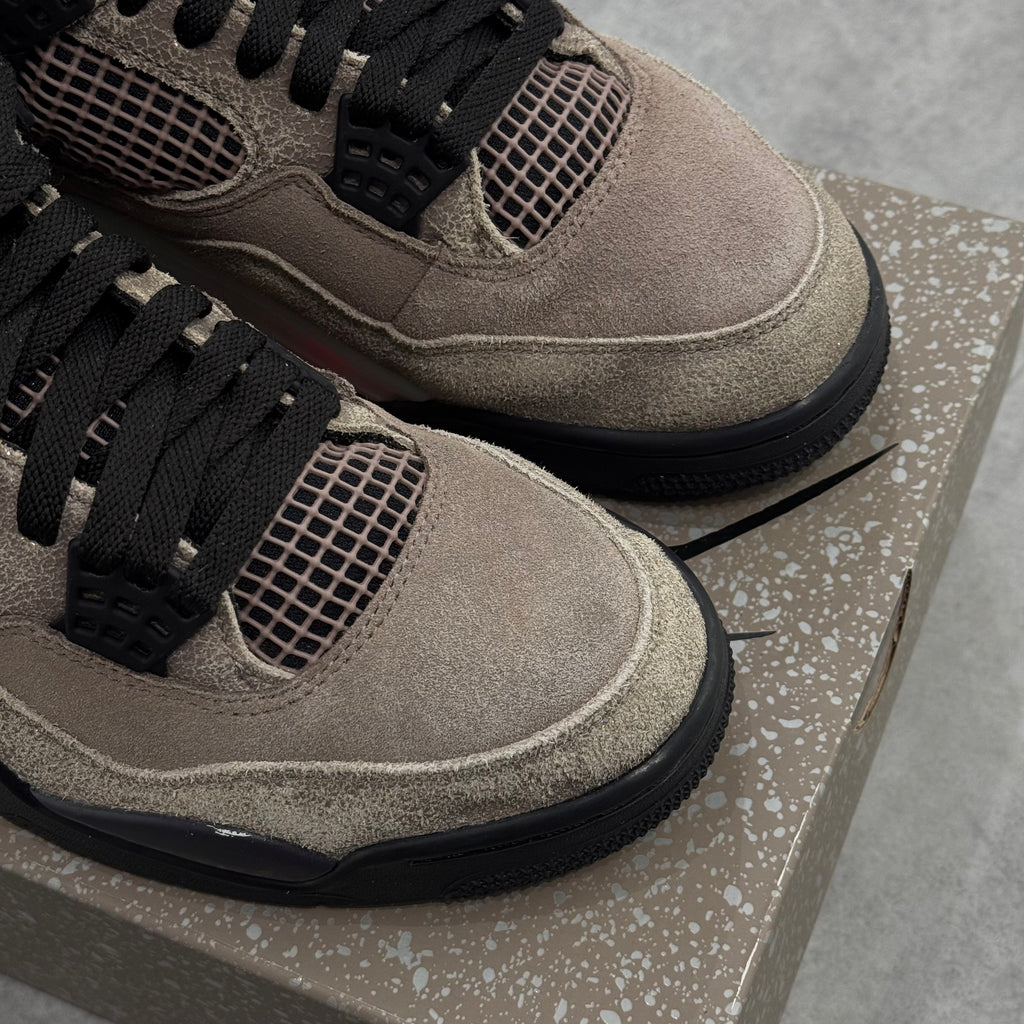 Air Jordan 4 Retro Taupe Haze (42.5) - Usado