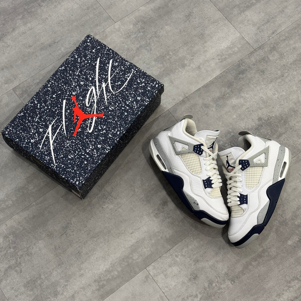 Air Jordan 4 Retro White Midnight Navy (42) - Usado
