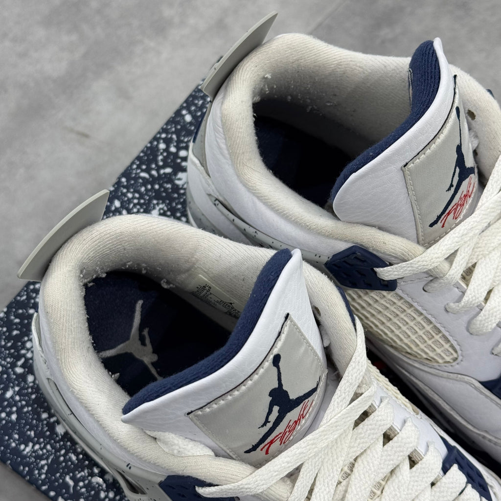 Air Jordan 4 Retro White Midnight Navy (42) - Usado