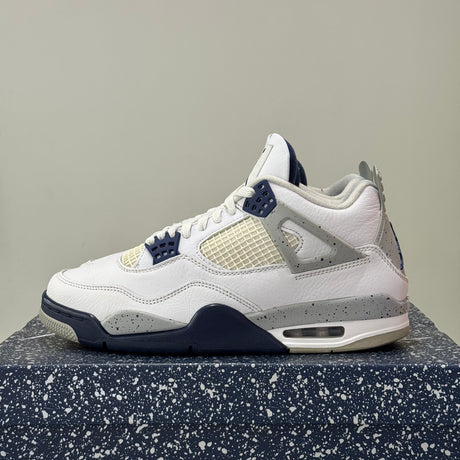 Air Jordan 4 Retro White Midnight Navy (43) - Usado  – sneaker autêntico da CollectKicks