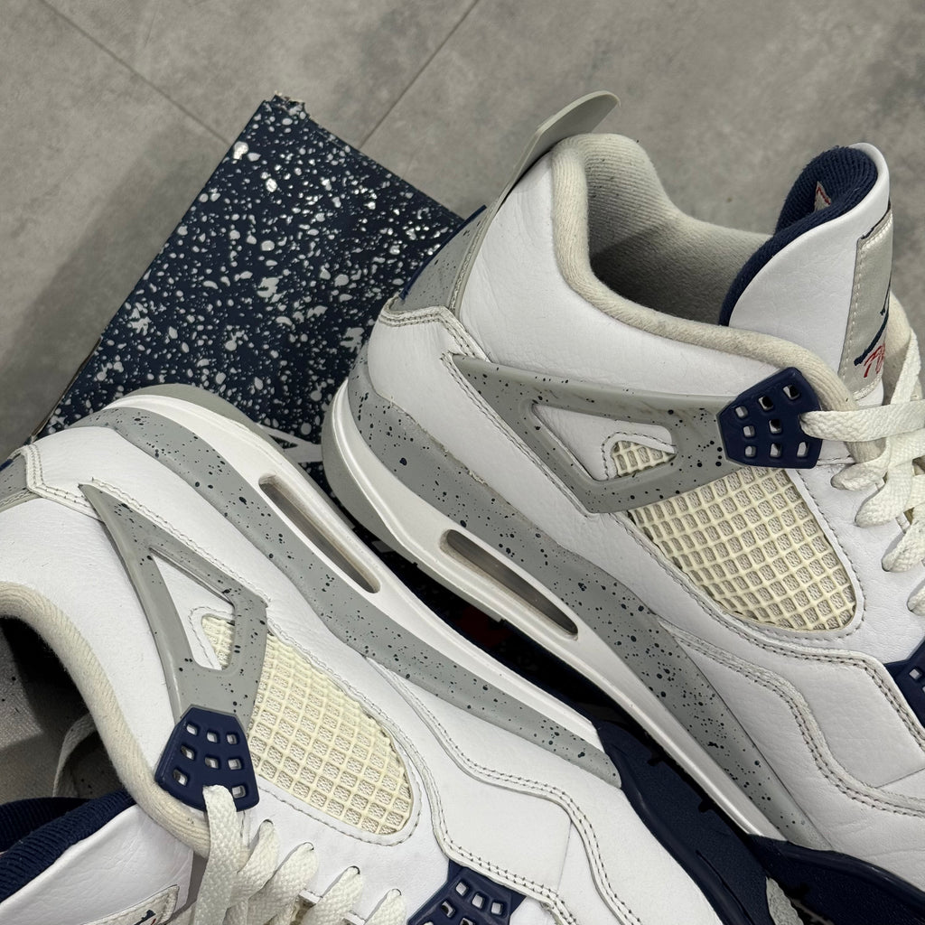 Air Jordan 4 Retro White Midnight Navy (44) - Usado