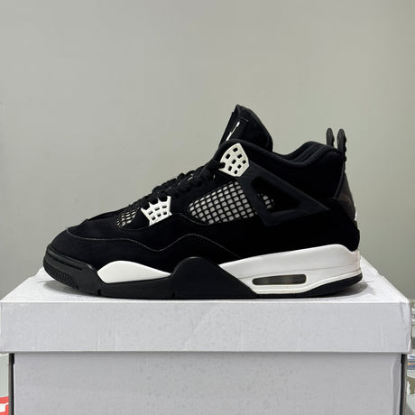Air Jordan 4 Retro White Thunder (42.5) - Usado | Sneakers Usados CollectKicks