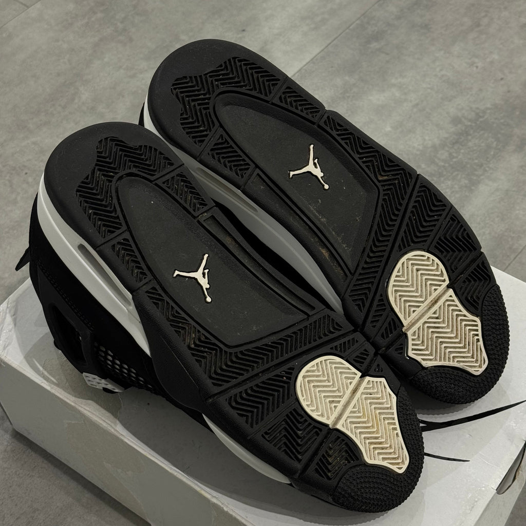 Air Jordan 4 Retro White Thunder (43) - Usado | Sneakers Usados CollectKicks