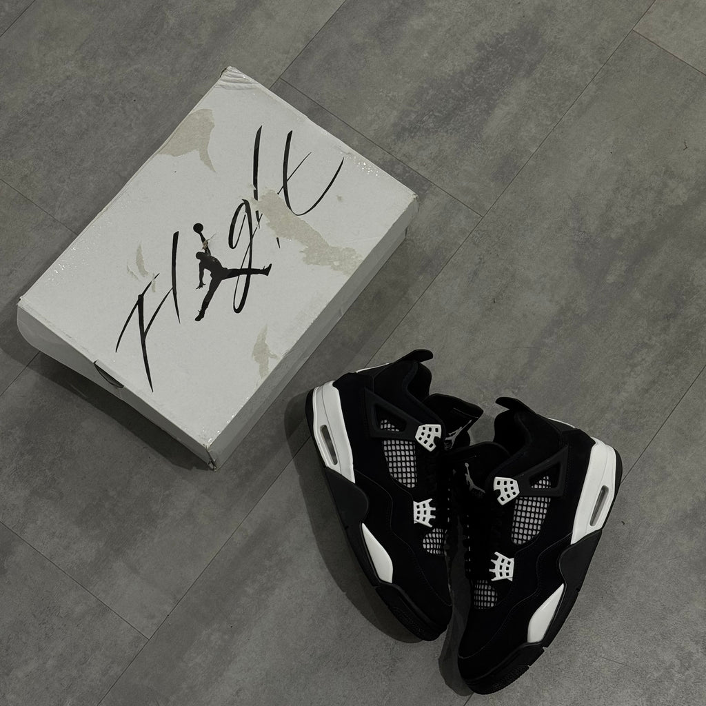 Air Jordan 4 Retro White Thunder (43) - Usado | Sneakers Usados CollectKicks