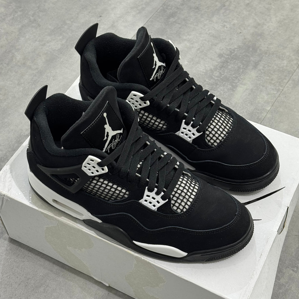 Air Jordan 4 Retro White Thunder (43) - Usado | Sneakers Usados CollectKicks