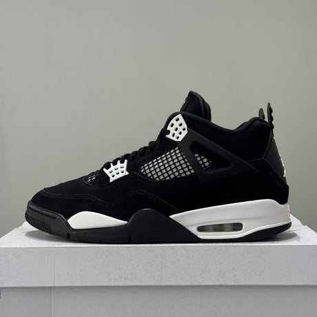 Air Jordan 4 Retro White Thunder (45) - Usado | sneakers usados collectkicks