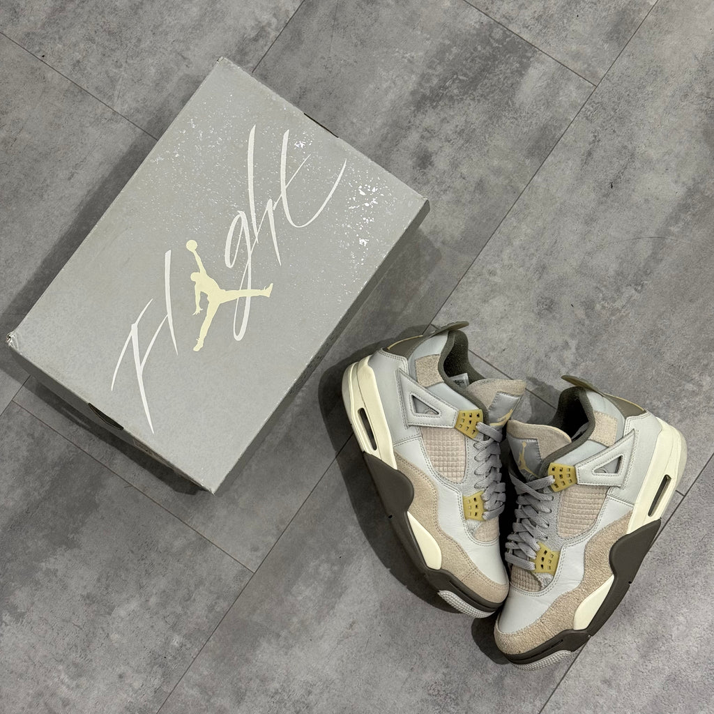 Air Jordan 4 SE Craft Photon Dust (40) - UsadoAir Jordan 4 SE Craft Photon Dust (40) - Usado