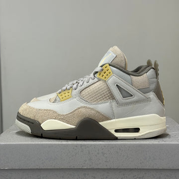 Air Jordan 4 SE Craft Photon Dust (40) - Usado