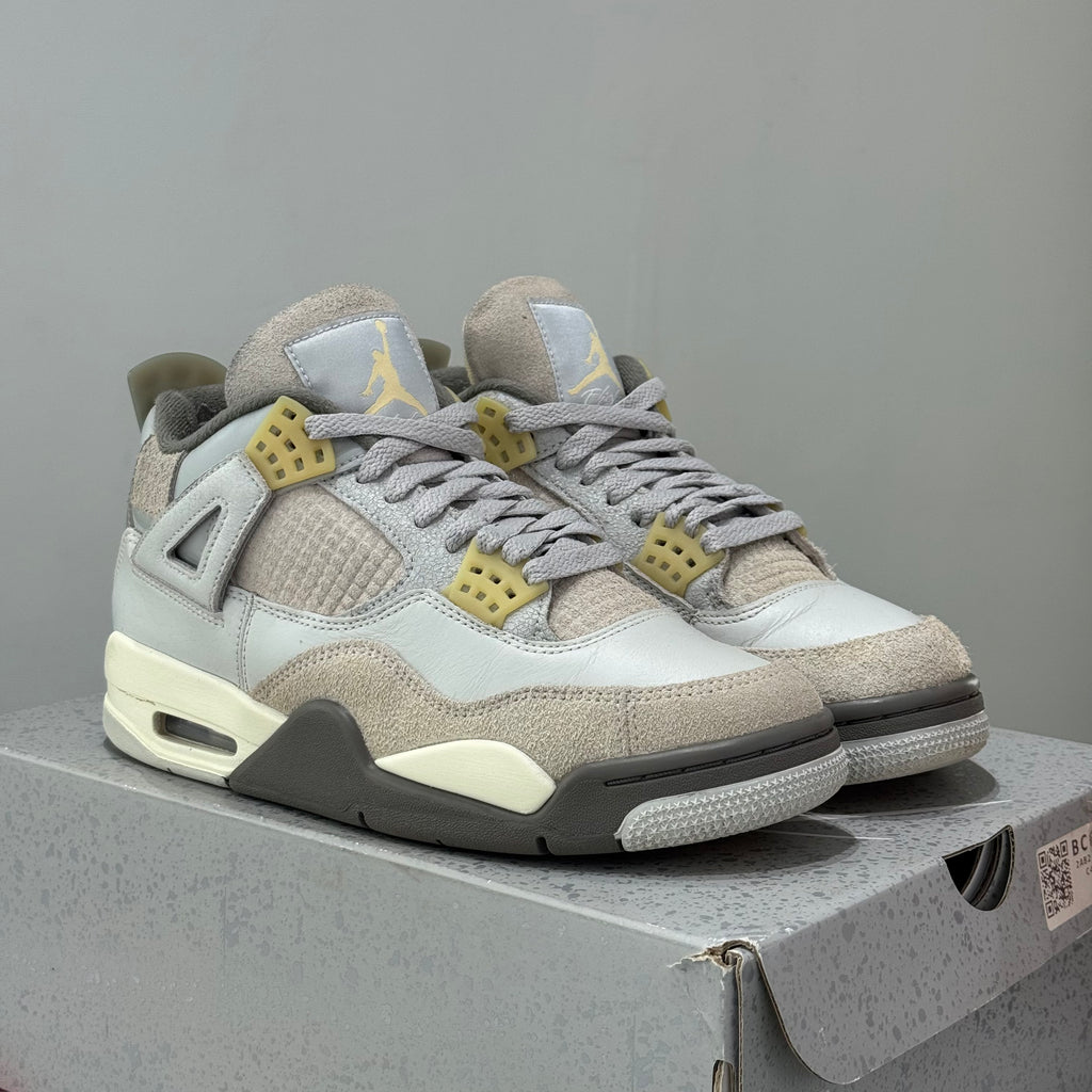Air Jordan 4 SE Craft Photon Dust (40) - Usado