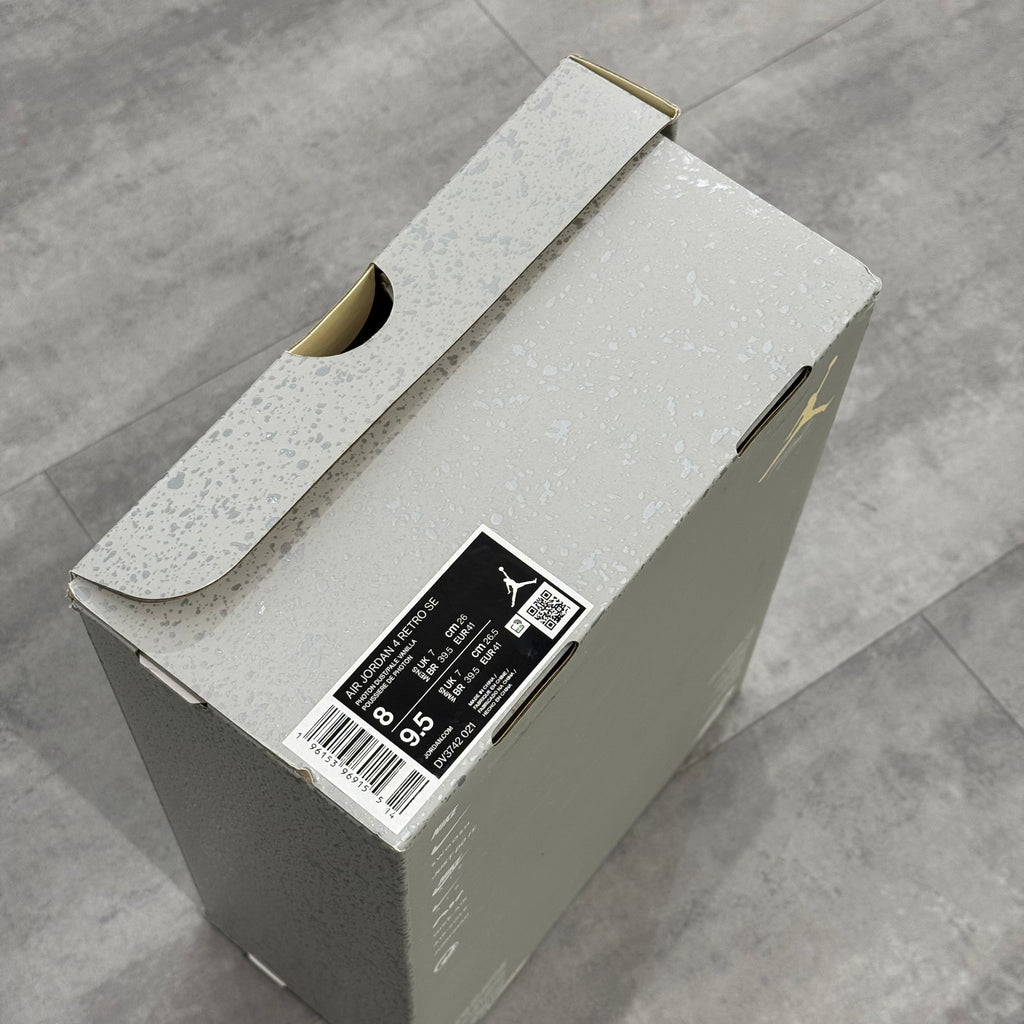 Air Jordan 4 SE Craft Photon Dust (41) - Usado