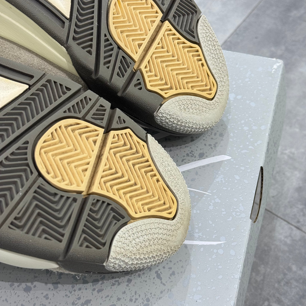 Air Jordan 4 SE Craft Photon Dust (42.5) - Usado