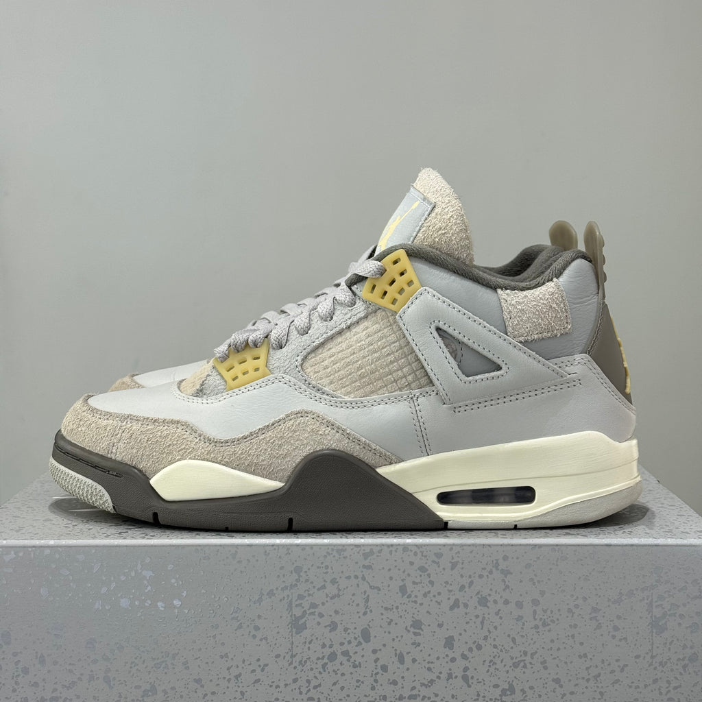 Air Jordan 4 SE Craft Photon Dust (42.5) - Usado
