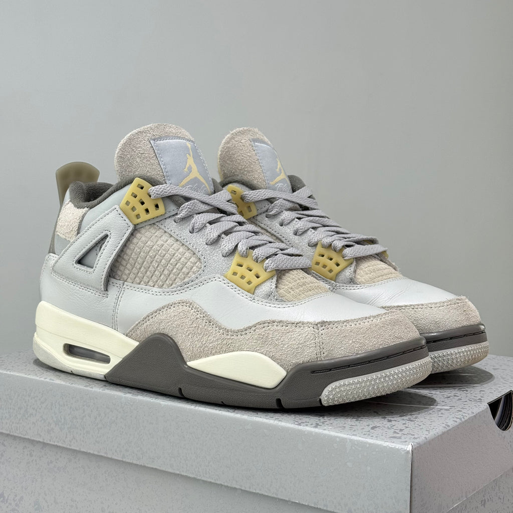 Air Jordan 4 SE Craft Photon Dust (42.5) - Usado