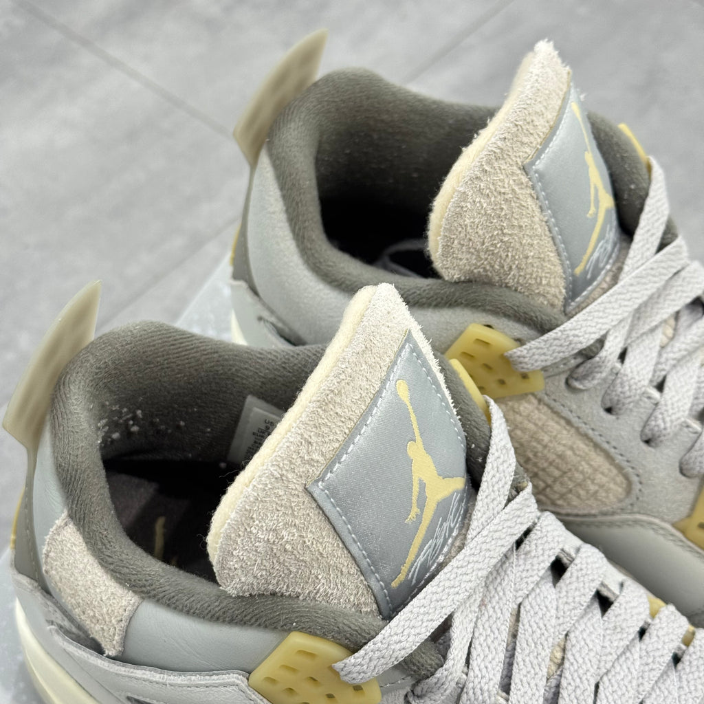 Air Jordan 4 SE Craft Photon Dust (42.5) - Usado