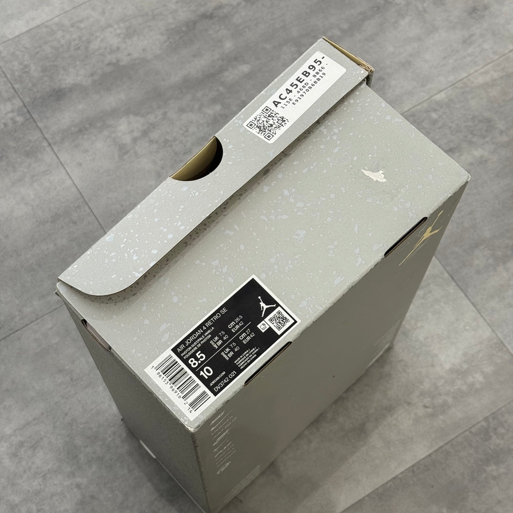 Air Jordan 4 SE Craft Photon Dust (42) - Usado