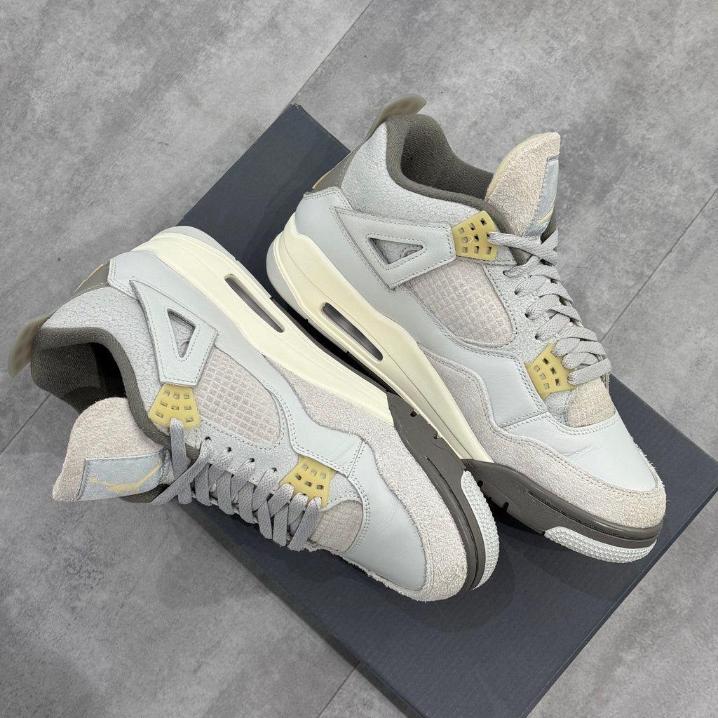 Air Jordan 4 SE Craft Photon Dust (44) - Usado