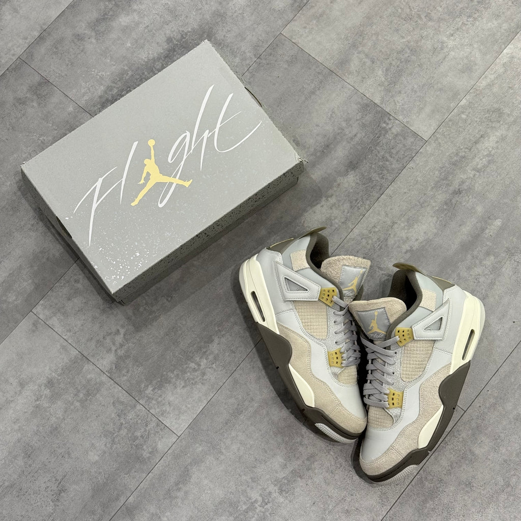 Air Jordan 4 SE Craft Photon Dust (45.5) - Usado