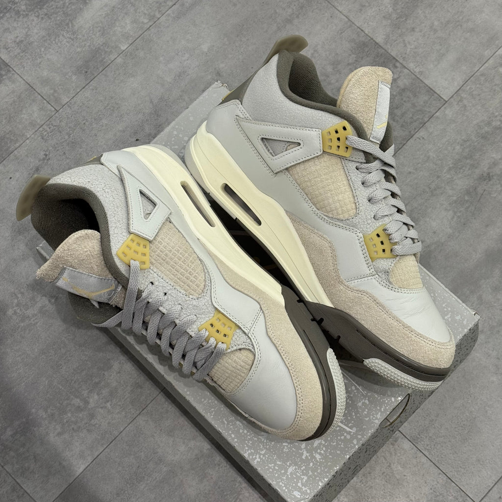 Air Jordan 4 SE Craft Photon Dust (45.5) - Usado