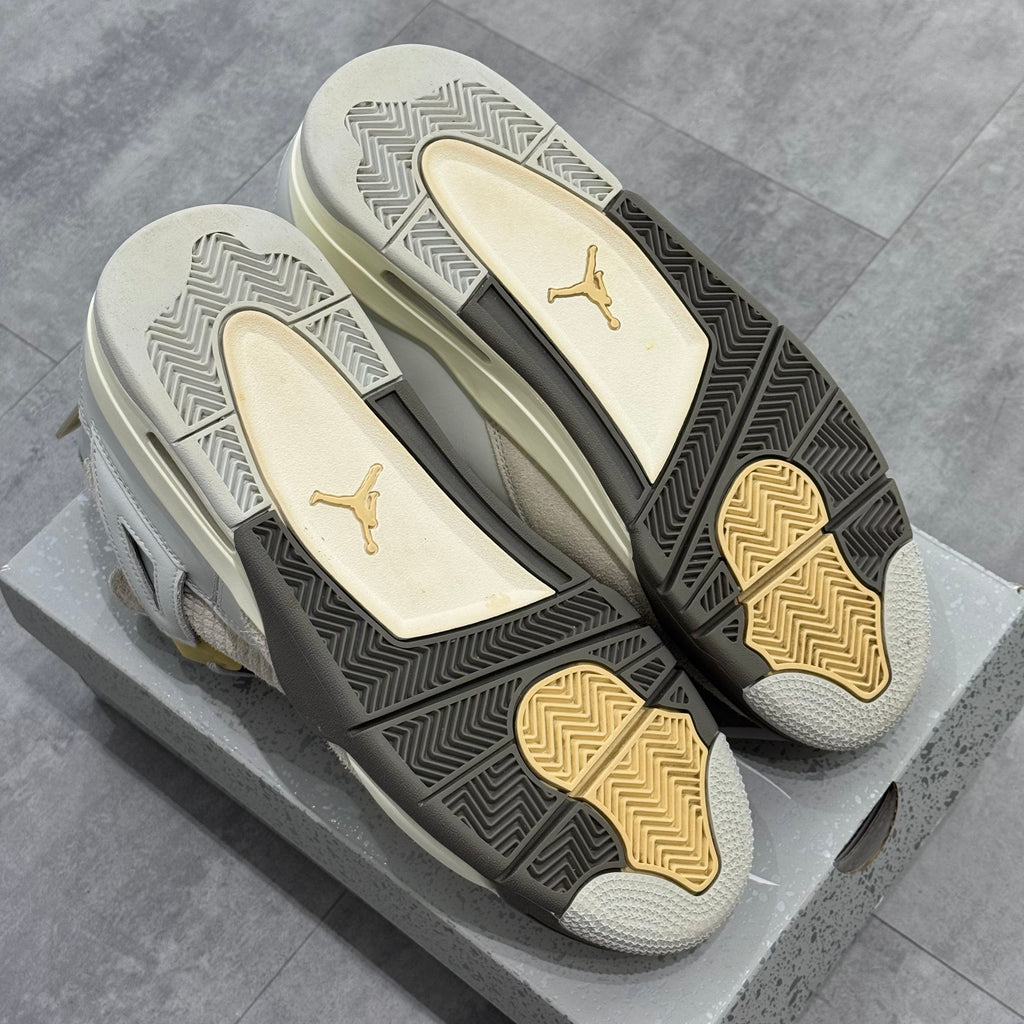 Air Jordan 4 SE Craft Photon Dust (45.5) - Usado