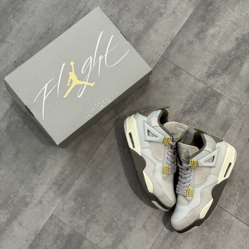 Air Jordan 4 SE Craft Photon Dust (45) - Usado