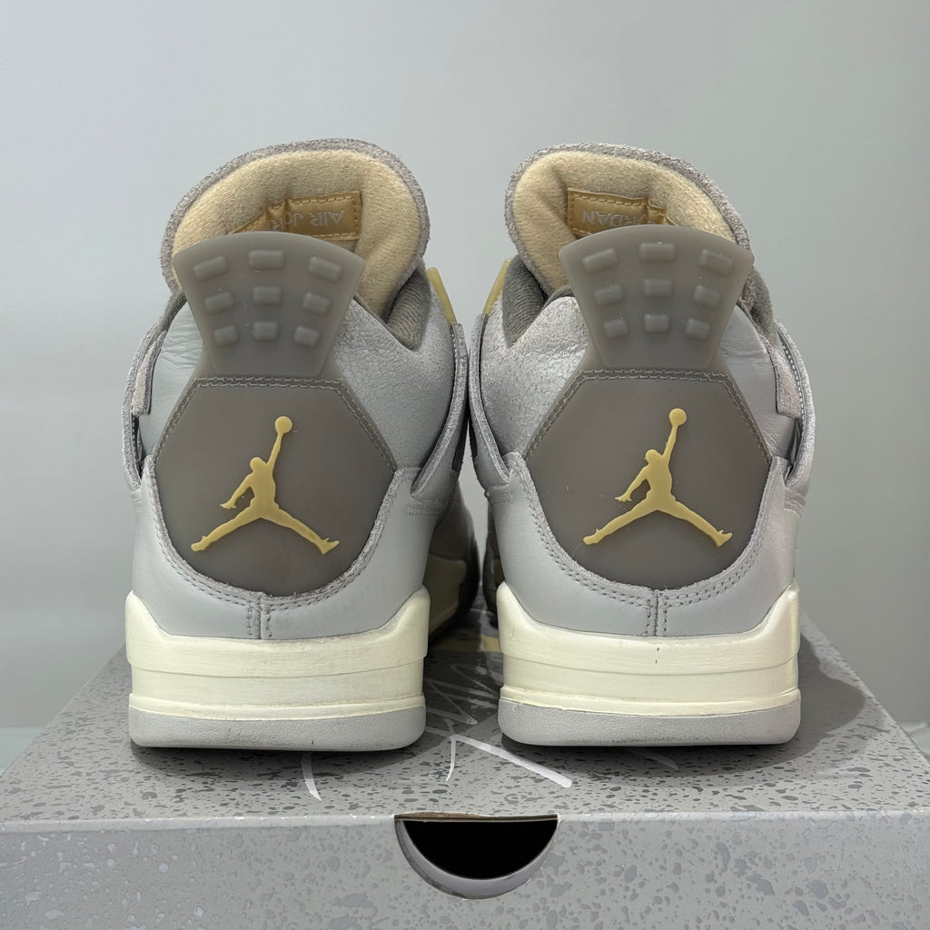 Air Jordan 4 SE Craft Photon Dust (45) - Usado