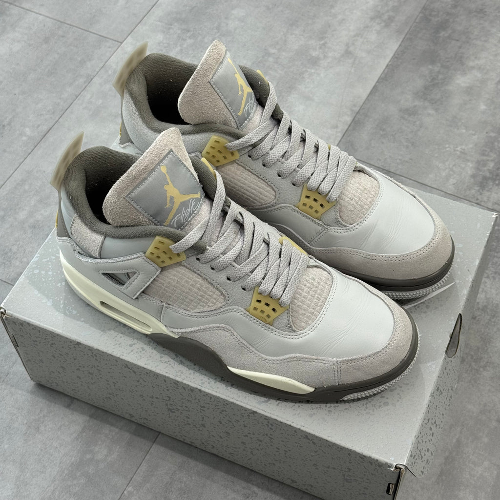Air Jordan 4 SE Craft Photon Dust (45) - Usado